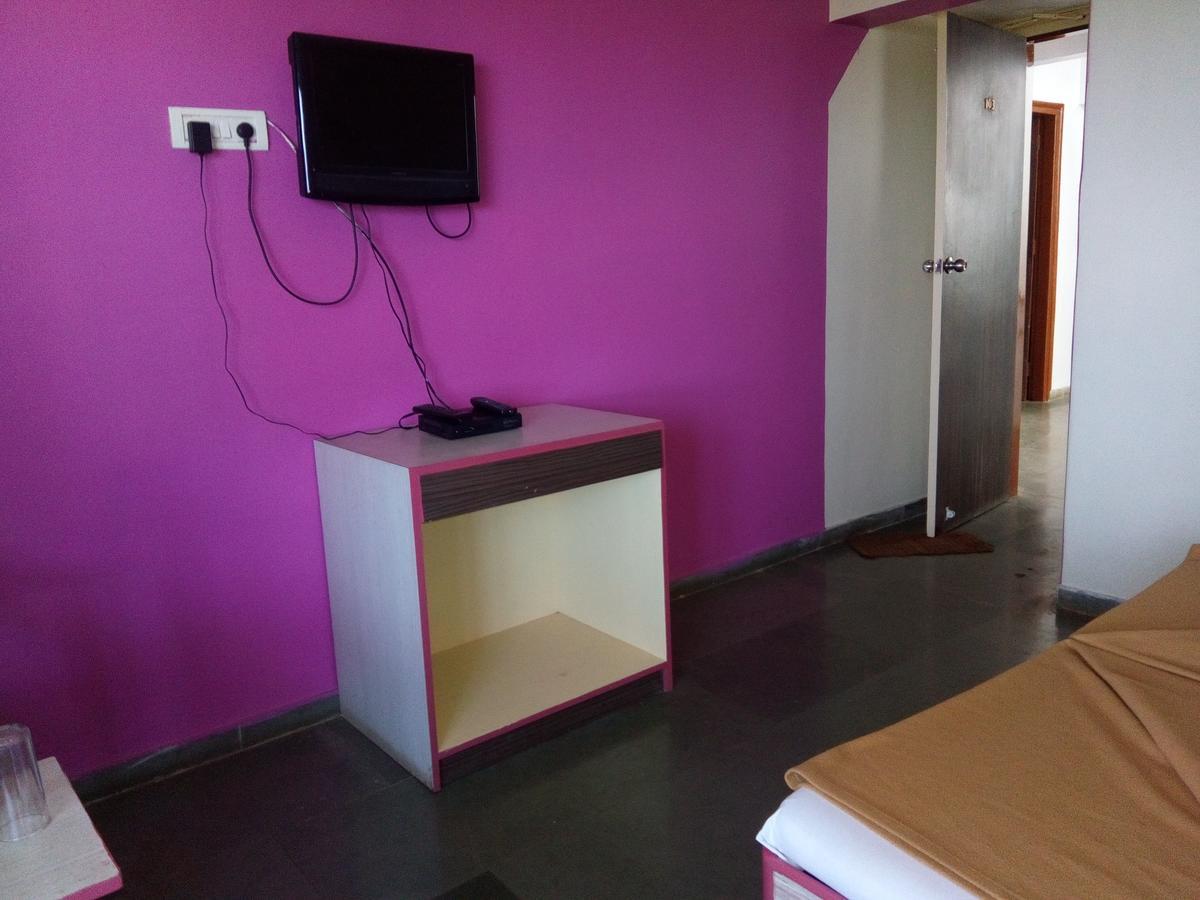 Hotel Guruji Alibág Kültér fotó