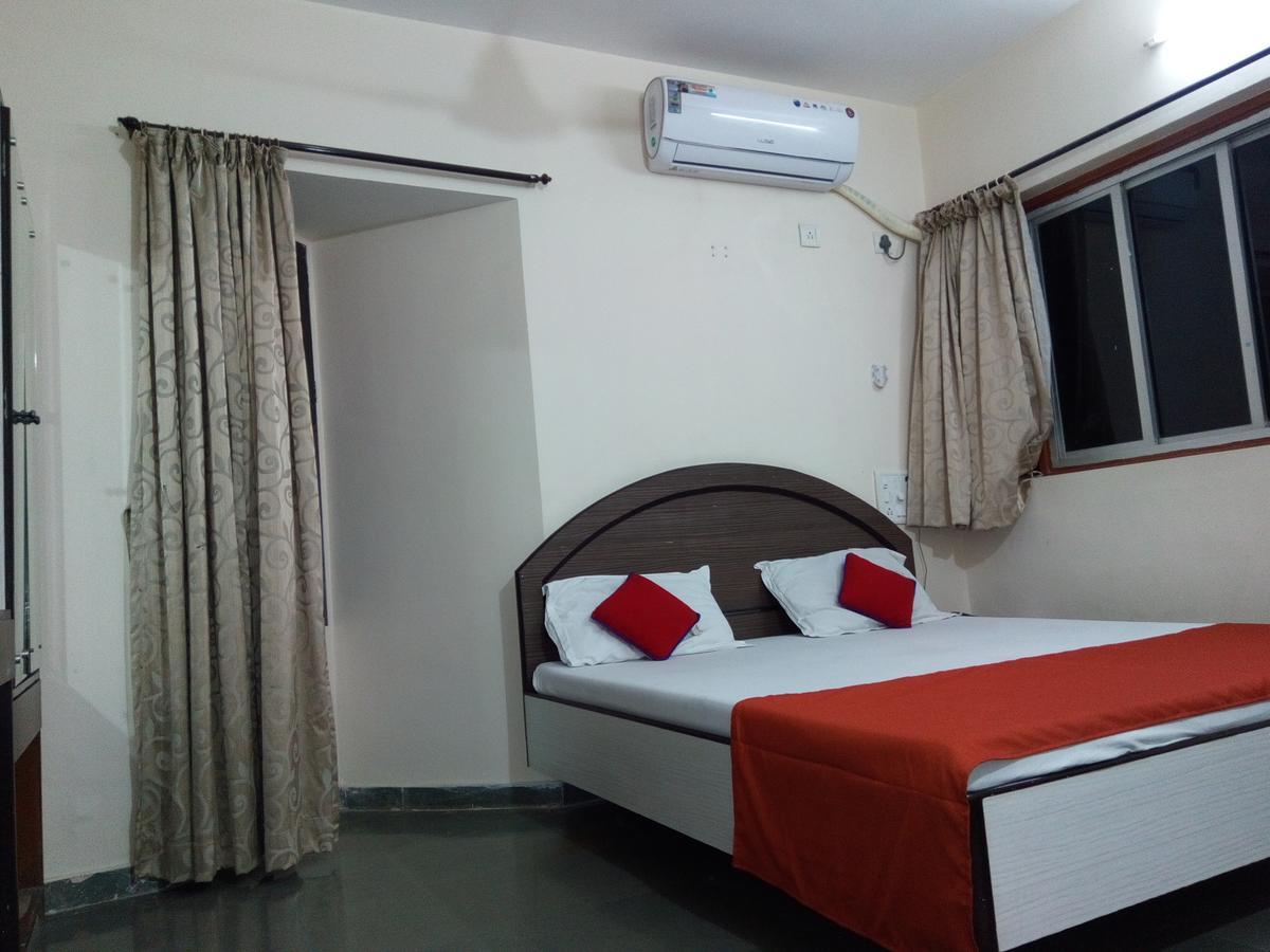 Hotel Guruji Alibág Kültér fotó